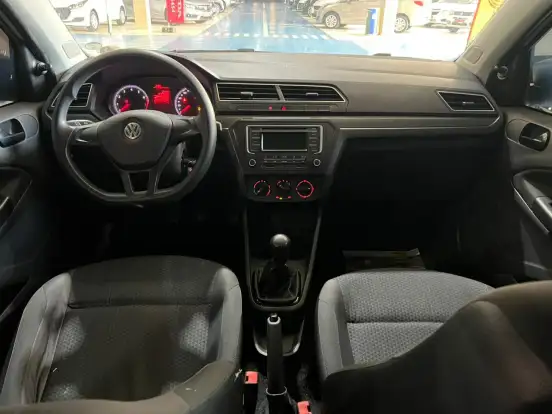 VOLKSWAGEN-VOYAGE-2022