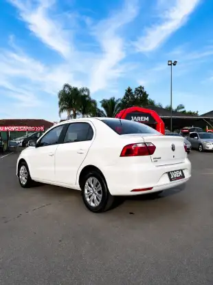 VOLKSWAGEN-VOYAGE-2022