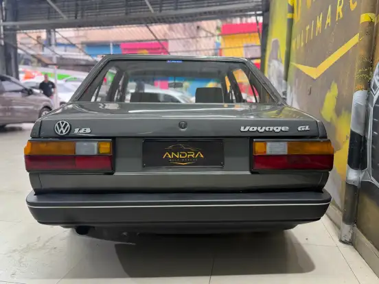 VOLKSWAGEN-VOYAGE-1995