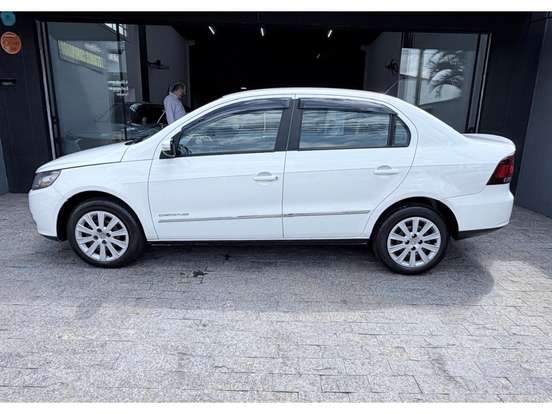 VOLKSWAGEN-VOYAGE-1.6 MI COMFORTLINE 8V FLEX 4P MANUAL VOLKSWAGEN-VOYAGE-2011