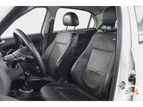 VOLKSWAGEN-VOYAGE-1.6 MI TRENDLINE 8V FLEX 4P MANUAL VOLKSWAGEN-VOYAGE-2015