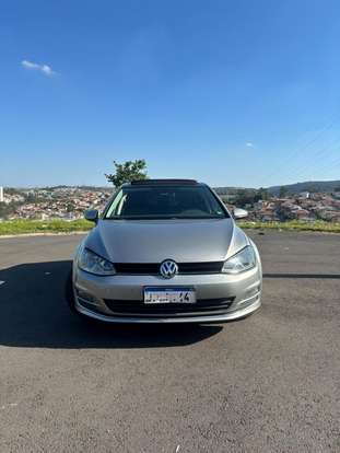 VOLKSWAGEN-GOLF-2015