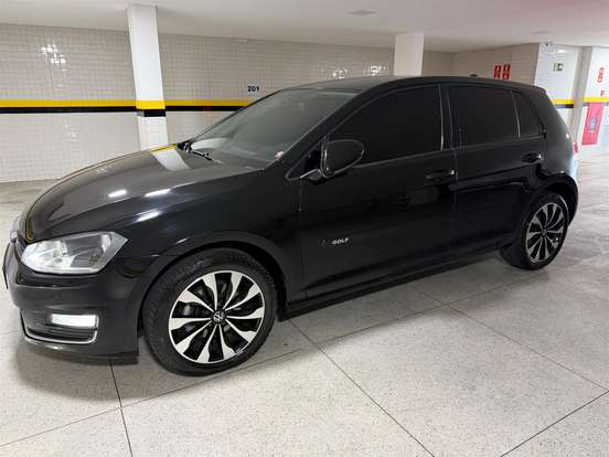 VOLKSWAGEN-GOLF-2013