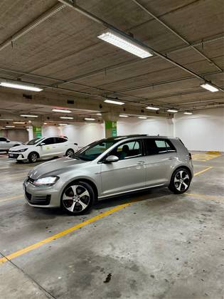 VOLKSWAGEN GOLF 2.0 TSI GTI 16V TURBO GASOLINA 4P AUTOMÁTICO