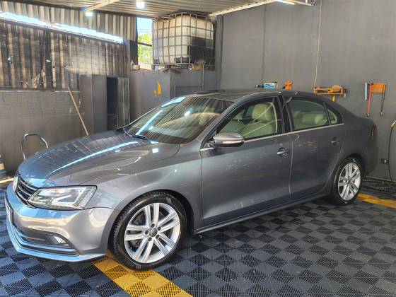 VOLKSWAGEN JETTA 2.0 TSI HIGHLINE 211CV GASOLINA 4P TIPTRONIC