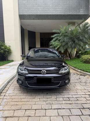 VOLKSWAGEN-JETTA-2.0 TSI HIGHLINE 211CV GASOLINA 4P TIPTRONIC VOLKSWAGEN-JETTA-2013