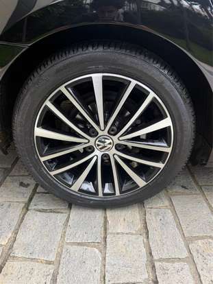 VOLKSWAGEN-JETTA-2013