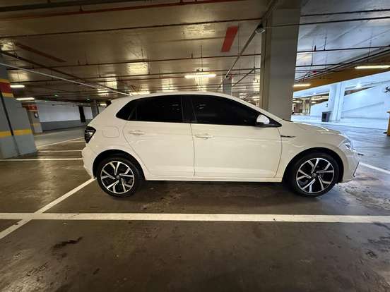 VOLKSWAGEN-POLO-1.0 170 TSI HIGHLINE AUTOMÁTICO VOLKSWAGEN-POLO-2022