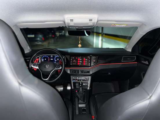 VOLKSWAGEN-POLO-2023