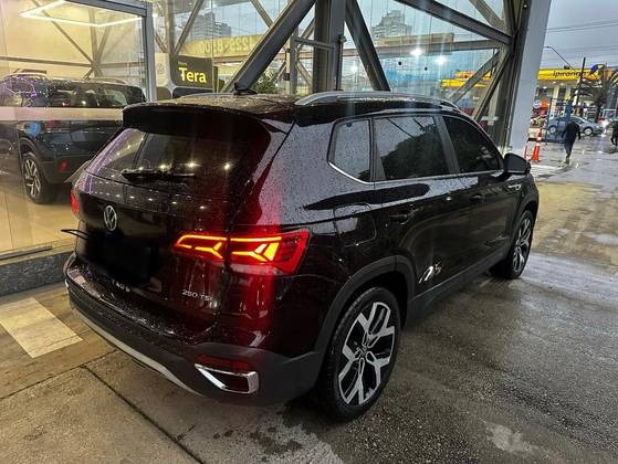 VOLKSWAGEN TAOS 1.4 250 TSI TOTAL FLEX HIGHLINE AUTOMÁTICO