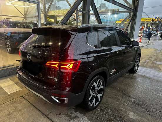 VOLKSWAGEN-TAOS-1.4 250 TSI TOTAL FLEX HIGHLINE AUTOMÁTICO VOLKSWAGEN-TAOS-2023