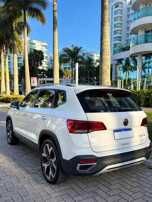 VOLKSWAGEN-TAOS-1.4 250 TSI TOTAL FLEX HIGHLINE AUTOMÁTICO VOLKSWAGEN-TAOS-2024