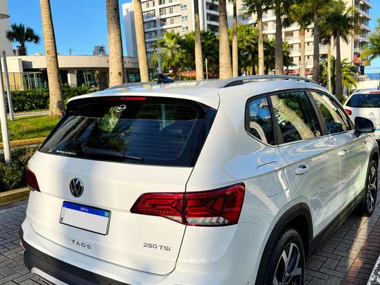 VOLKSWAGEN-TAOS-1.4 250 TSI TOTAL FLEX HIGHLINE AUTOMÁTICO VOLKSWAGEN-TAOS-2024