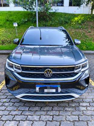 VOLKSWAGEN-TAOS-2023