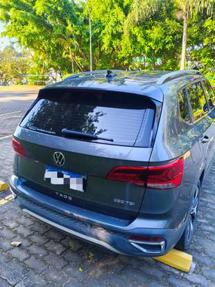 VOLKSWAGEN-TAOS-2023