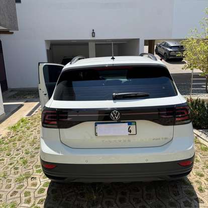 VOLKSWAGEN-T-CROSS-2023