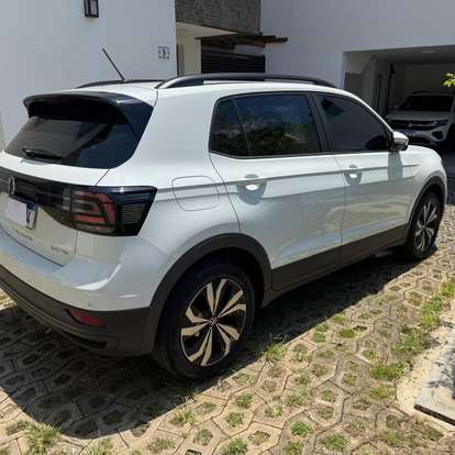 VOLKSWAGEN-T-CROSS-2023