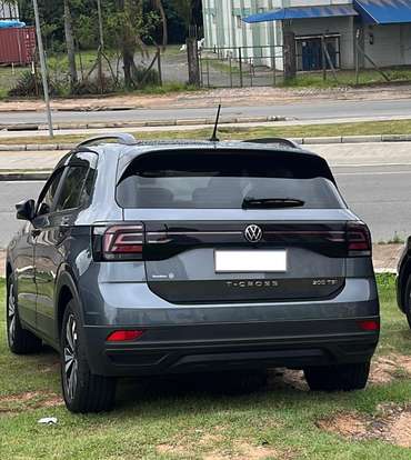 VOLKSWAGEN-T-CROSS-1.0 200 TSI TOTAL FLEX AUTOMÁTICO VOLKSWAGEN-T-CROSS-2022