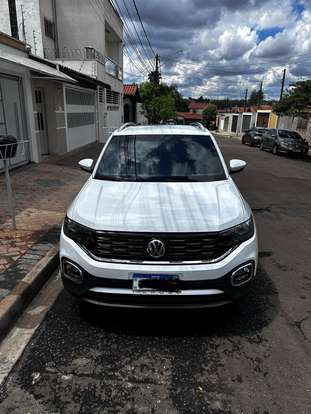 VOLKSWAGEN-T-CROSS-2019