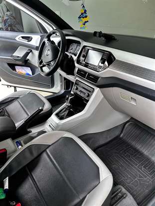 VOLKSWAGEN-T-CROSS-2019