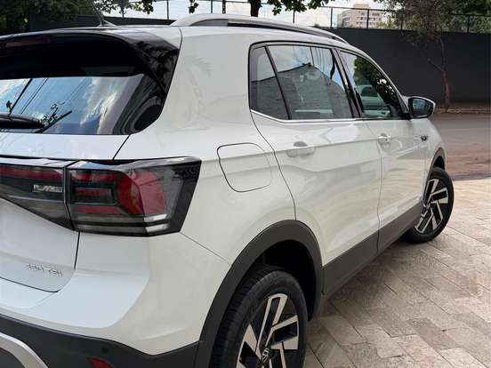 VOLKSWAGEN-T-CROSS-1.4 250 TSI TOTAL FLEX HIGHLINE AUTOMÁTICO VOLKSWAGEN-T-CROSS-2024
