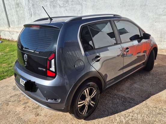 VOLKSWAGEN-UP-2021