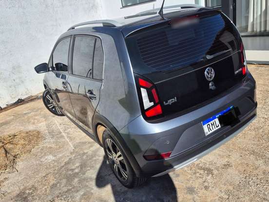 VOLKSWAGEN-UP-2021