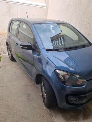 VOLKSWAGEN-UP-2016