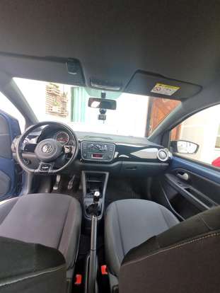 VOLKSWAGEN-UP-2016