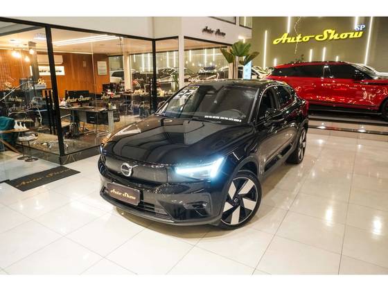 VOLVO C40 P8 RECHARGE PURE ELECTRIC AWD
