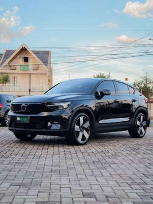 VOLVO-C40-2022