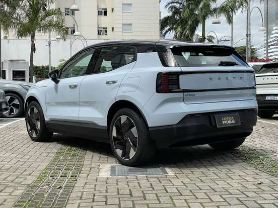 VOLVO-EX30-69 KW ELÉTRICO PLUS VOLVO-EX30-2024