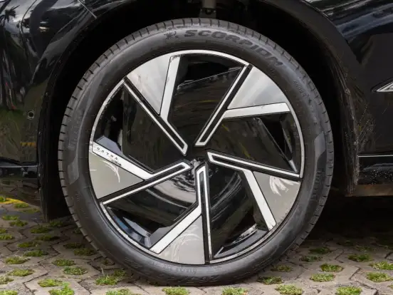 VOLVO-EX90-P8 RECHARGE TWIN ELECTRIC PERFORMANCE ULTRA AWD VOLVO-EX90-2025