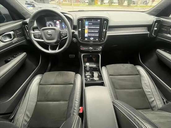 VOLVO-XC40-1.5 T5 RECHARGE R-DESIGN GEARTRONIC VOLVO-XC40-2021