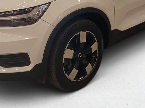 VOLVO-XC40-2.0 T4 GASOLINA GEARTRONIC VOLVO-XC40-2019