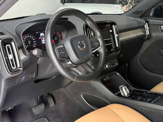 VOLVO-XC40-2.0 T4 GASOLINA INSCRIPTION GEARTRONIC VOLVO-XC40-2020