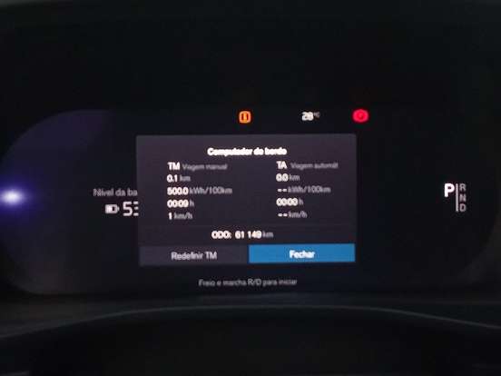 VOLVO-XC40-2023