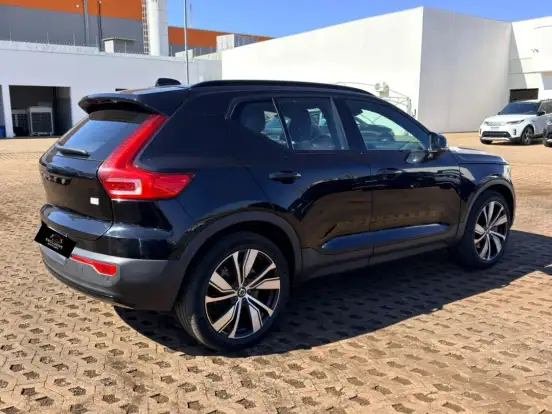 VOLVO-XC40-P8 RECHARGE ELECTRIC BEV PURE AWD VOLVO-XC40-2022