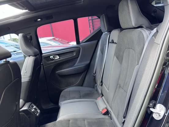 VOLVO-XC40-P8 RECHARGE TWIN ELECTRIC ULTIMATE AWD VOLVO-XC40-2022