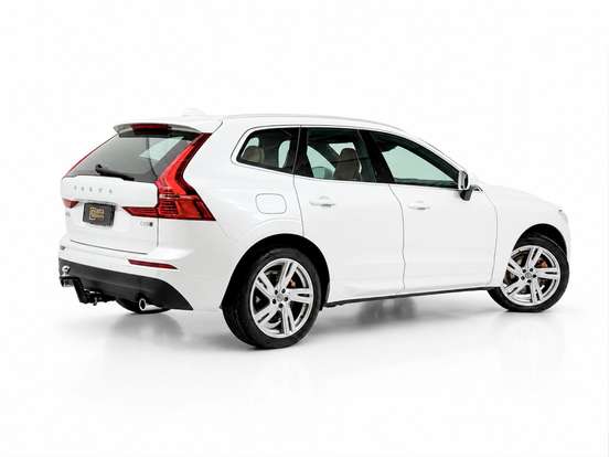 VOLVO-XC60-2.0 D5 DIESEL MOMENTUM AWD GEARTRONIC VOLVO-XC60-2019