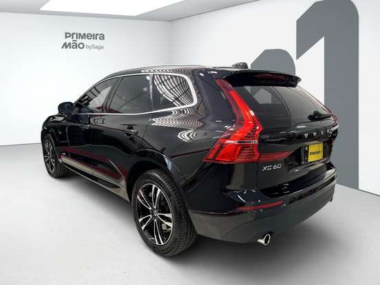 VOLVO-XC60-2.0 D5 DIESEL MOMENTUM AWD GEARTRONIC VOLVO-XC60-2019