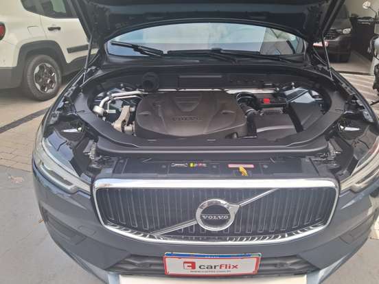 VOLVO-XC60-2.0 D5 DIESEL MOMENTUM AWD GEARTRONIC VOLVO-XC60-2018