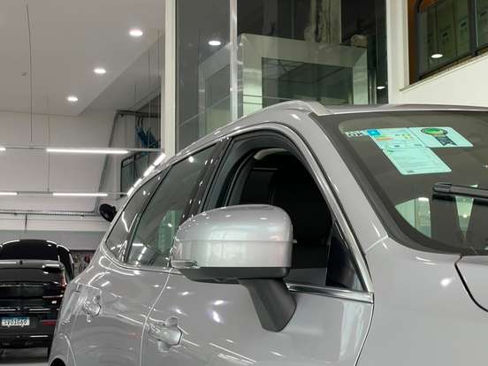 VOLVO-XC60-2025