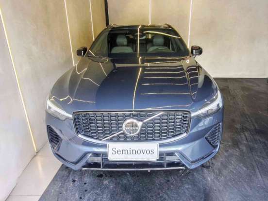 VOLVO-XC60-2021