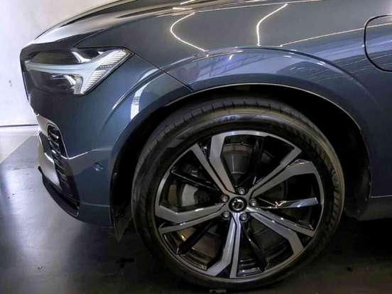 VOLVO-XC60-2021