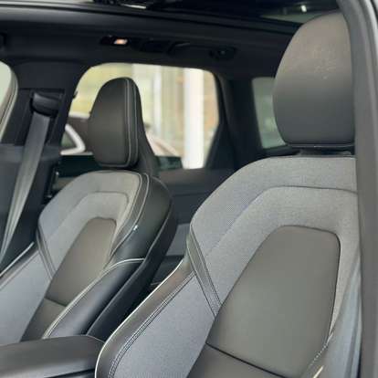 VOLVO-XC60-2023