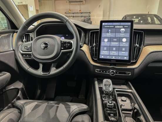 VOLVO-XC60-2.0 T8 RECHARGE ULTRA AWD GEARTRONIC VOLVO-XC60-2025