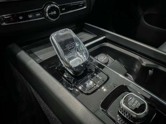 VOLVO-XC60-2.0 T8 RECHARGE ULTRA AWD GEARTRONIC VOLVO-XC60-2025