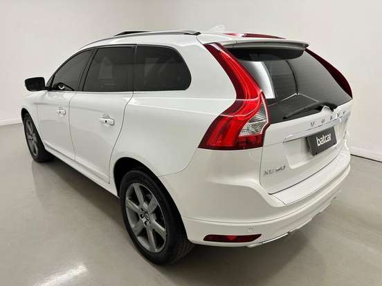 VOLVO-XC60-2014