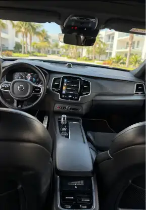 VOLVO-XC90-2019